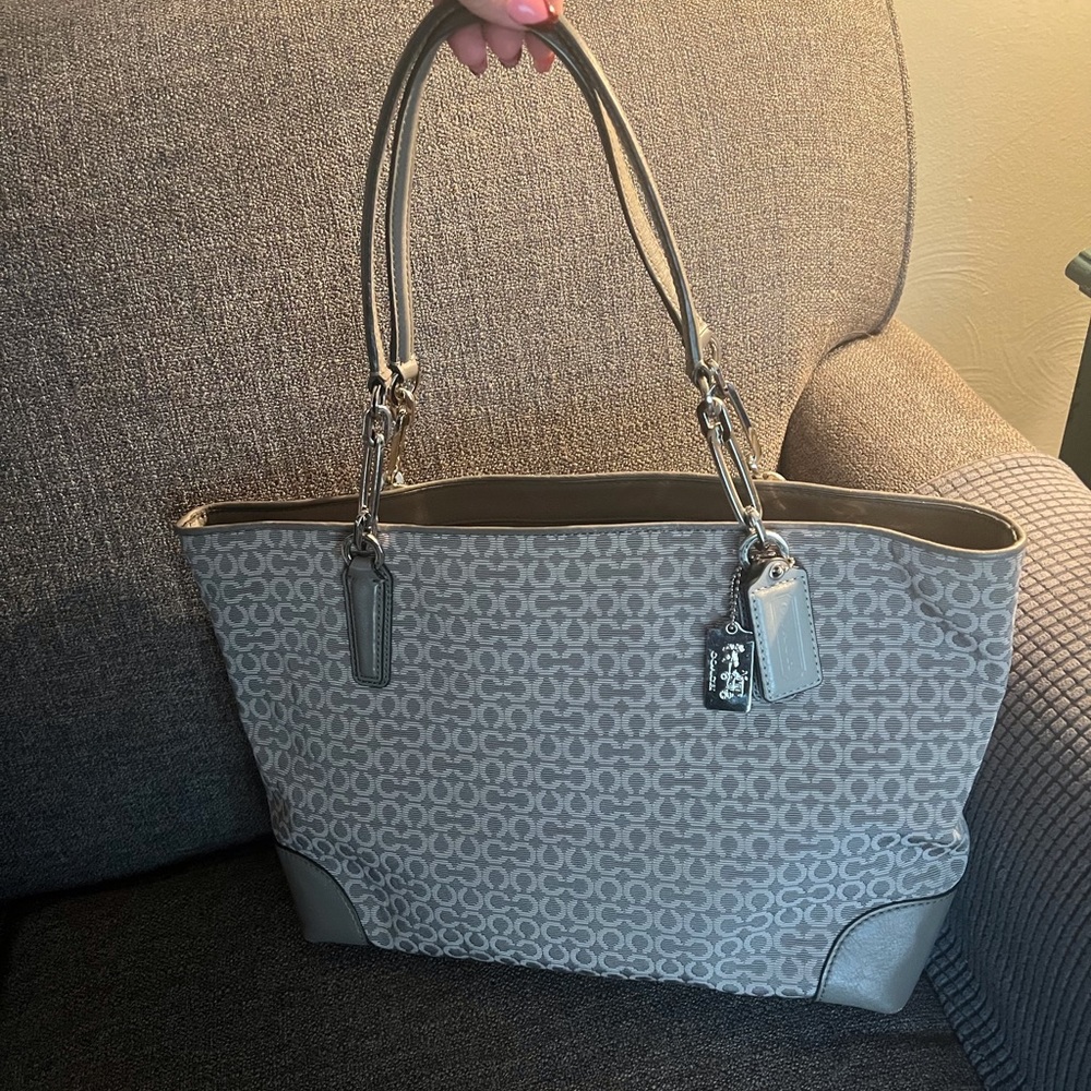 Coach Tote - Picture 3 of 9